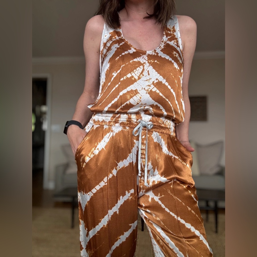 YFB YOUNG FABULOUS & BROKE Satin Tie-Dye Tank